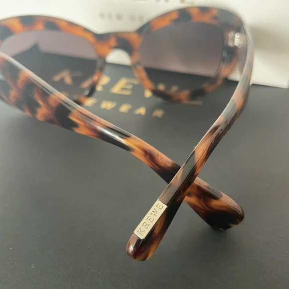 KREWE Margaret Venezia Sunglasses - Picture 7 of 7